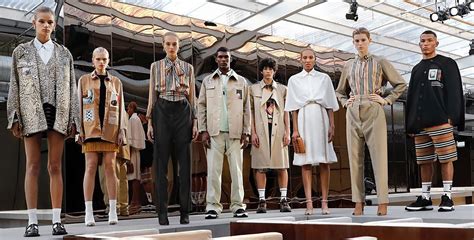 what was the new communication strategy for burberry and bravo|Burberry and its 2023 Re.